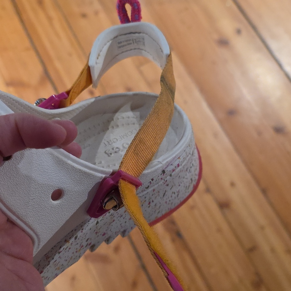 CROCS White and Pink Women's Sandals - Picture 7 of 7